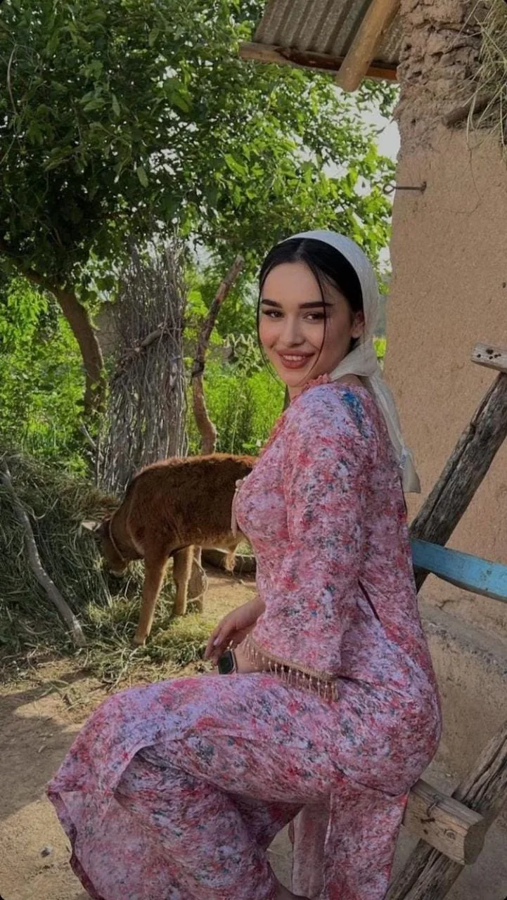 Elif - Avcılar Escort