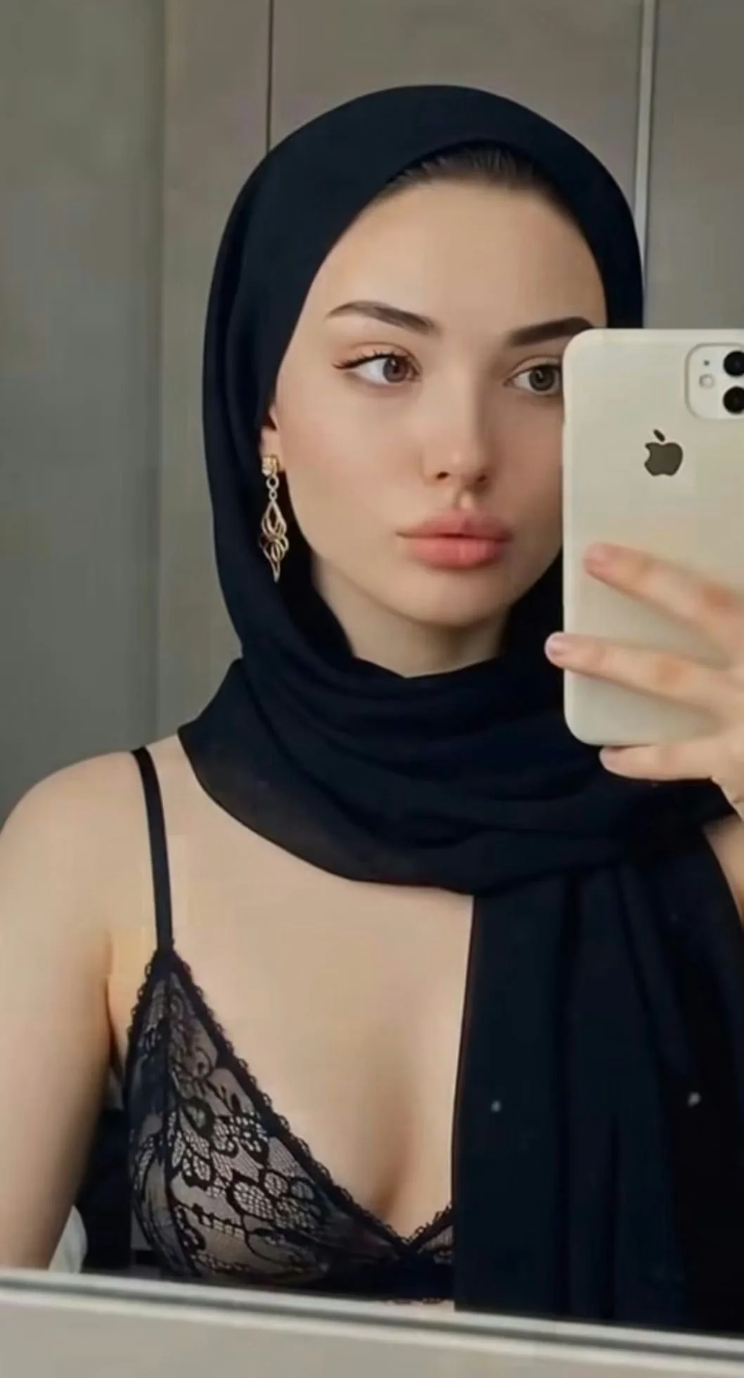 Alina - Avcılar Escort